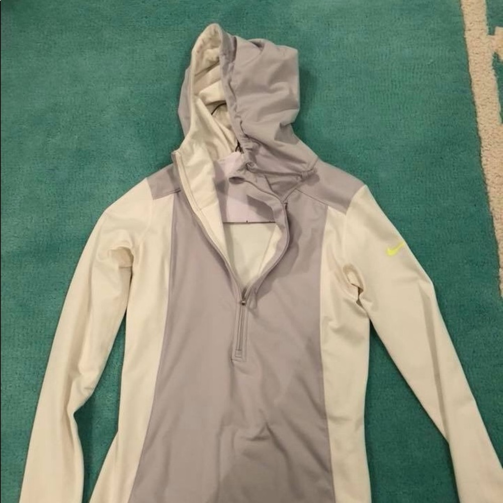 Nike pullover
